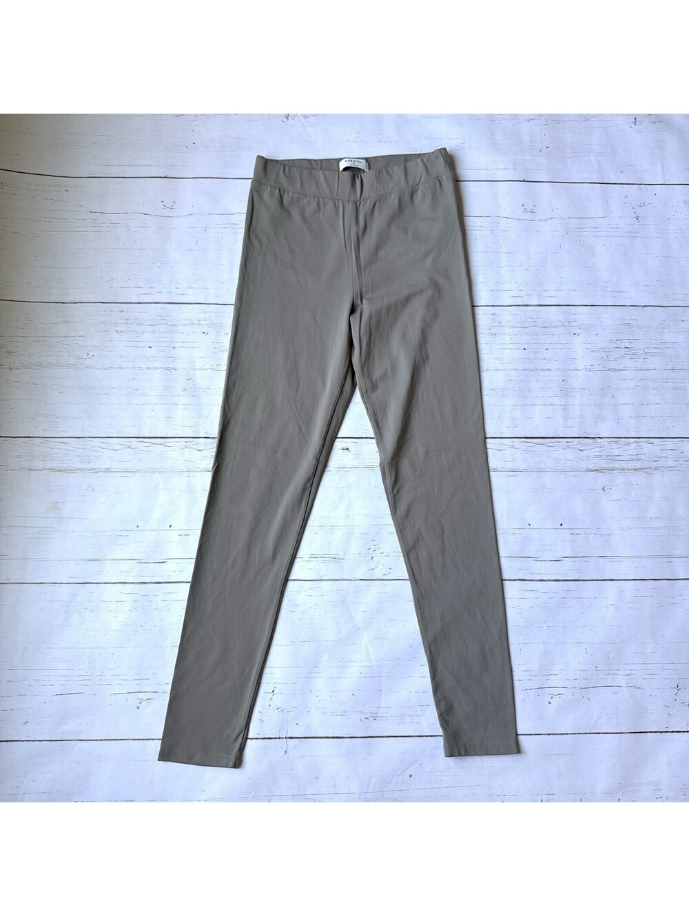 Aritzia Babaton Contour Ankle Leggings Taupe Womens Sz M Regular Solid Tan